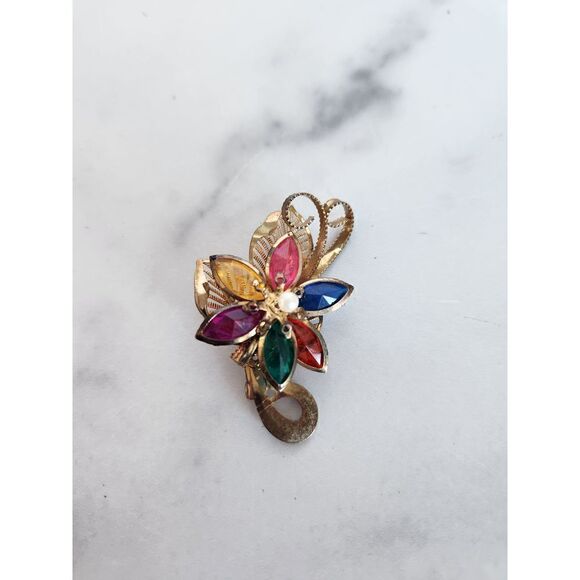 Vintage brooch floral multicolored gemstone rhinestone golden lightweight - Picture 1 of 4